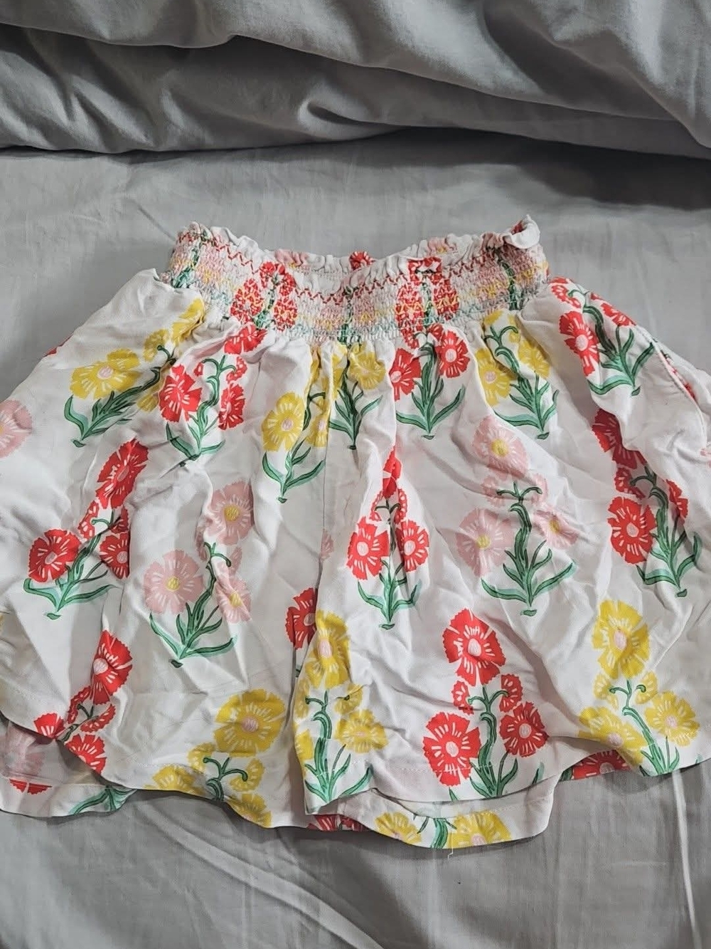 Mini Boden White Floral Shorts with Red, Yellow & Pink Flowers
